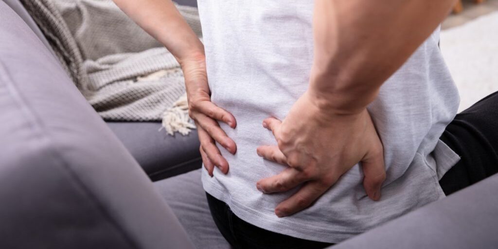 Understanding the Connection Between Leg Pain and Spinal Health