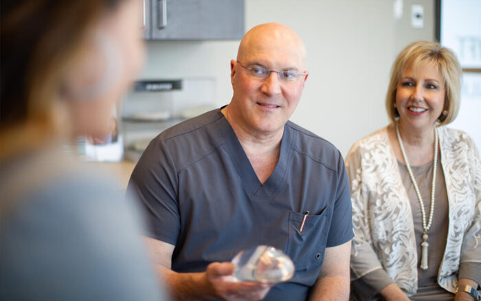 Why Choosing a Qualified Plastic Surgeon Matters for Your Health